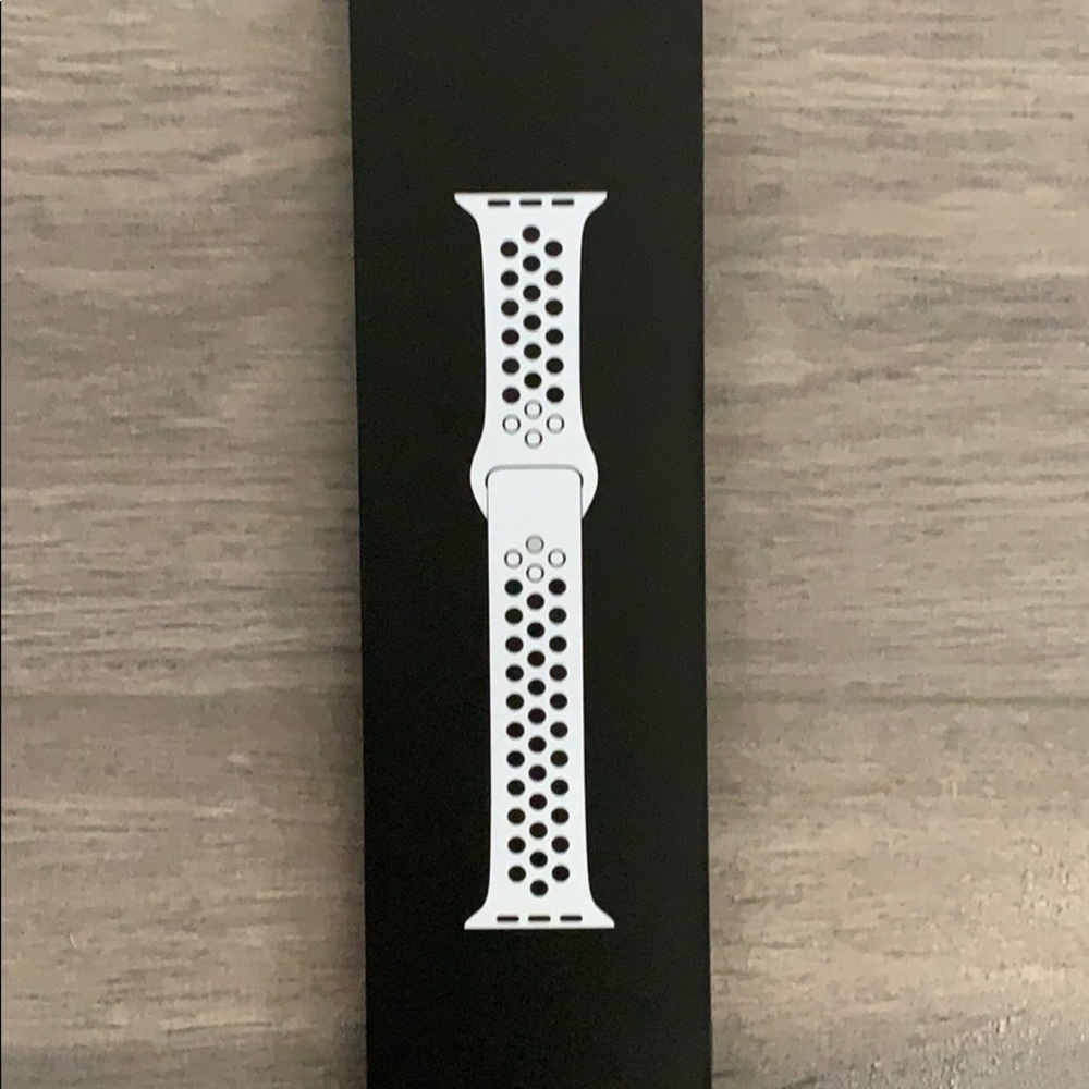 40MM Apple Watch Series 4 Nike Band